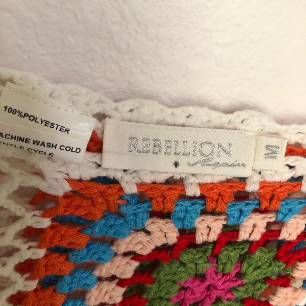 Rebellion Crochet Fringe Top - Picture 6 of 7